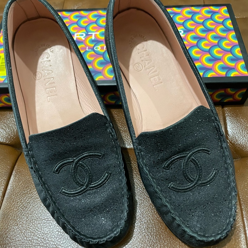 CHANEL Black Flats with Iconic CC Logo